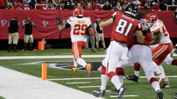 kansas-city-chiefs-eric-berry-pick-six.jpg